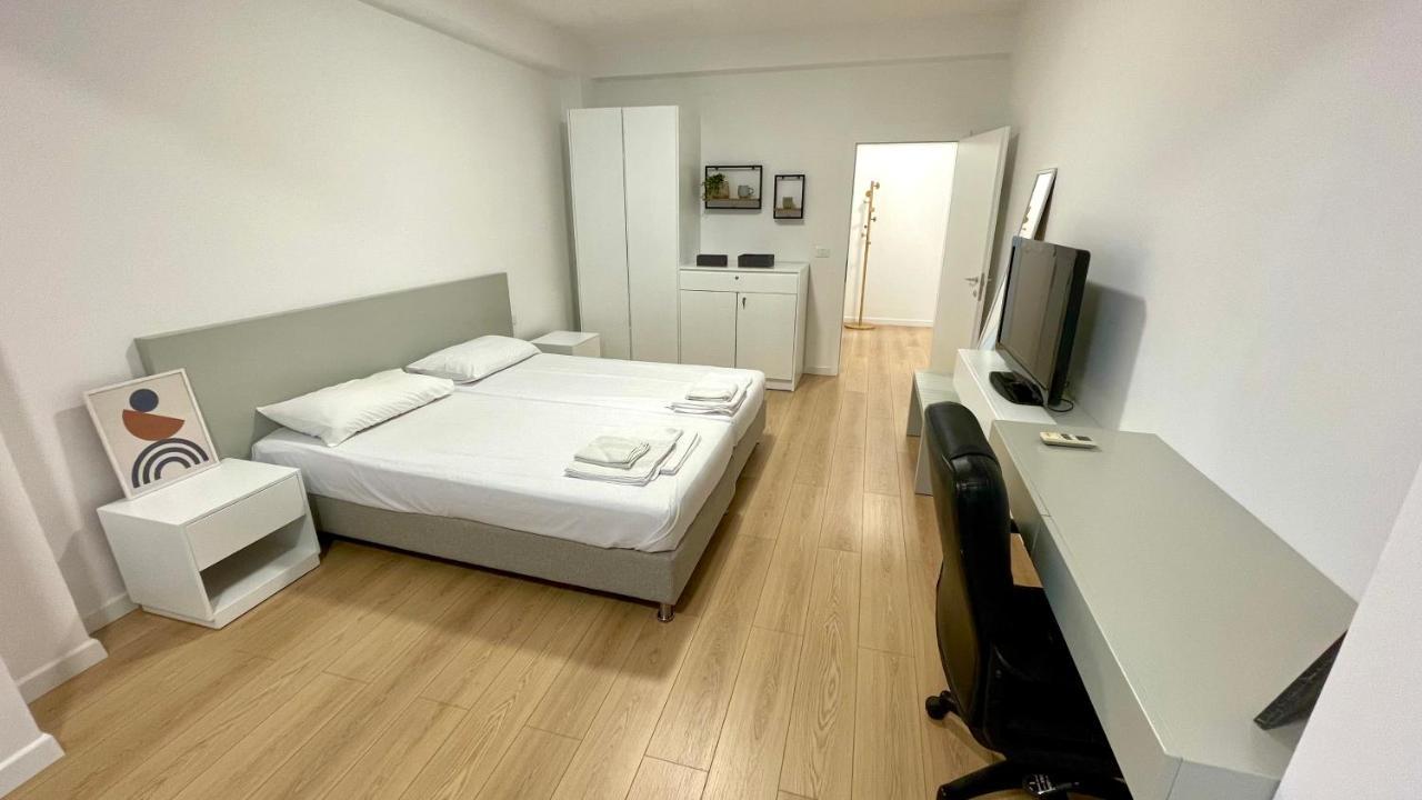 Johana Blloku Apartment In Amazing Location! تيرانا المظهر الخارجي الصورة